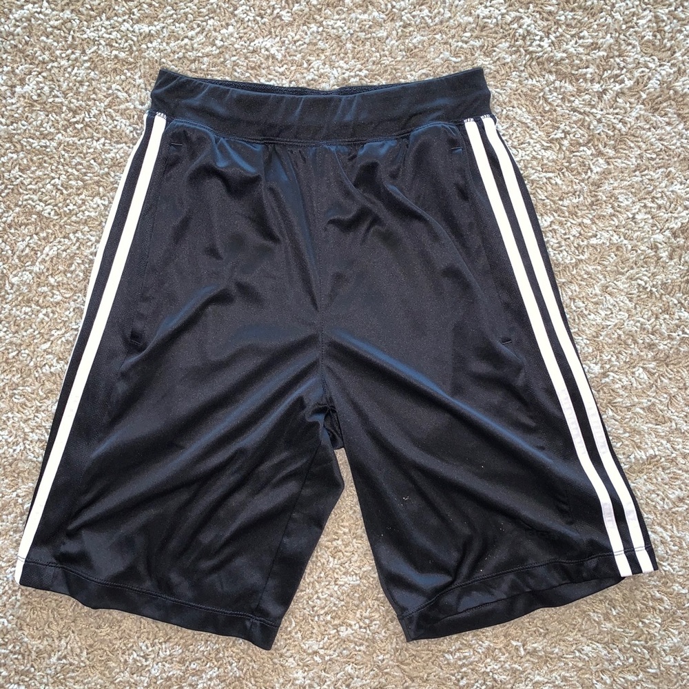 Black adidas shorts men’s size extra small